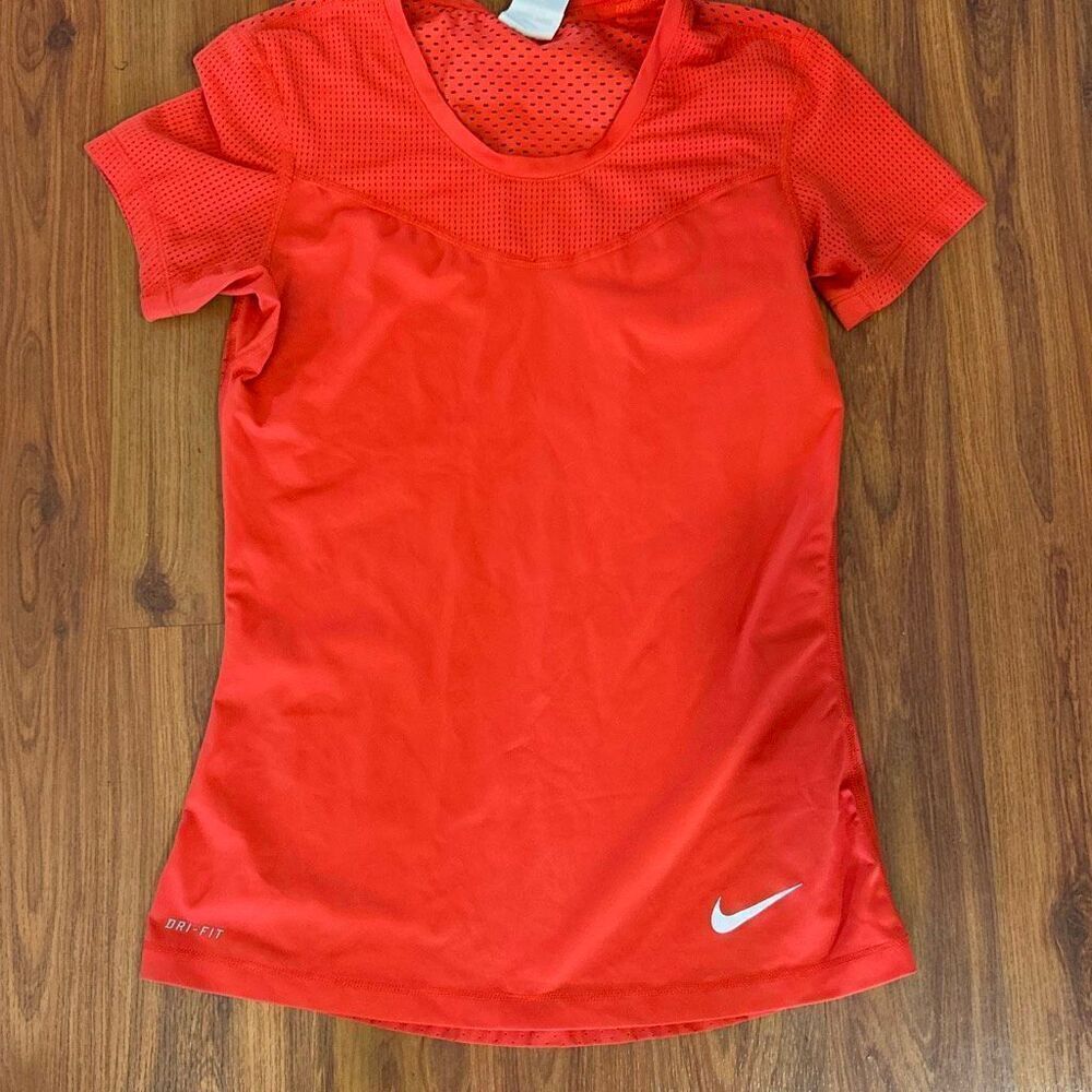 Nike Pro Dri-fit red short sleeve fit top athletic top with mesh inserts and bac